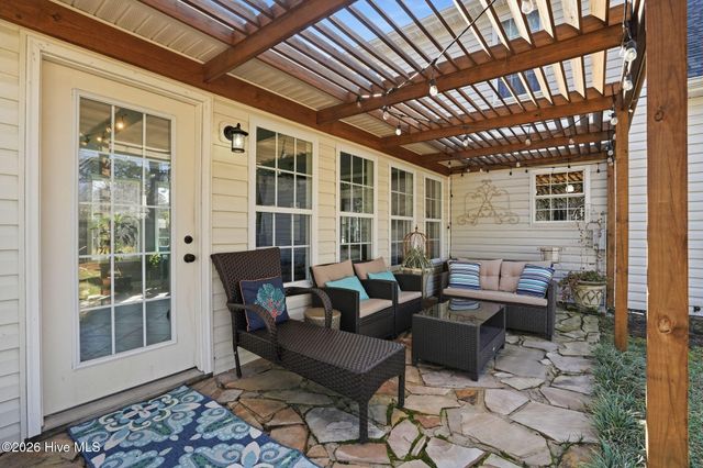 7347 Bright Leaf Road, Wilmington, NC 28411