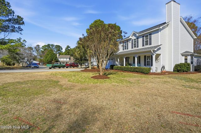 7347 Bright Leaf Road, Wilmington, NC 28411