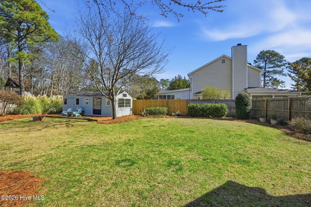 7347 Bright Leaf Road, Wilmington, NC 28411