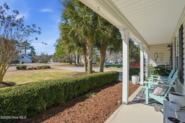 7347 Bright Leaf Road, Wilmington, NC 28411