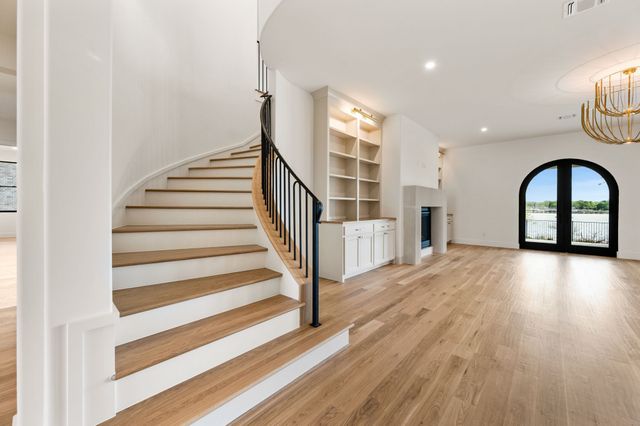 9065 Lakeside Drive, Fort Worth, TX 76179