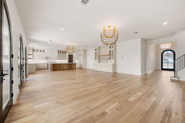 9065 Lakeside Drive, Fort Worth, TX 76179