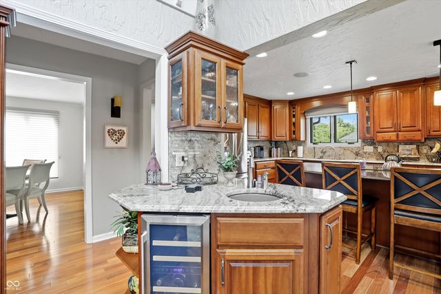 11009 Spring Mill Ln, Carmel, IN 46032