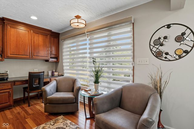 11009 Spring Mill Ln, Carmel, IN 46032