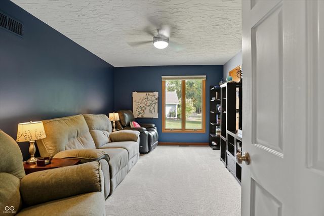 11009 Spring Mill Ln, Carmel, IN 46032