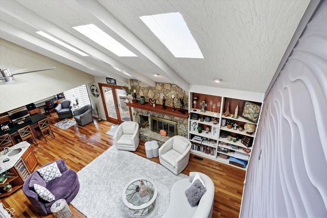 11009 Spring Mill Ln, Carmel, IN 46032