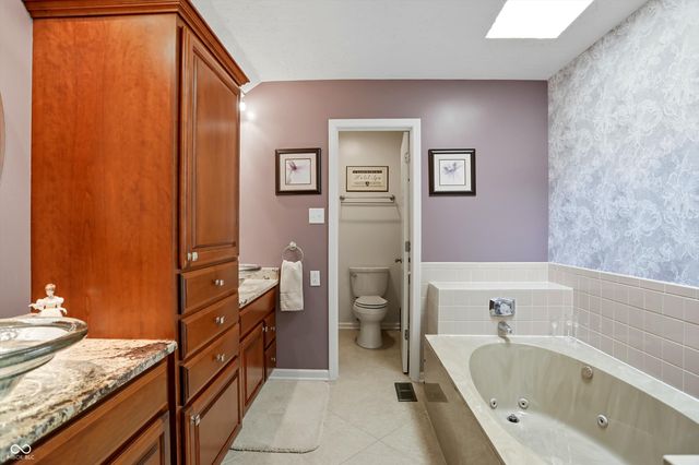 11009 Spring Mill Ln, Carmel, IN 46032