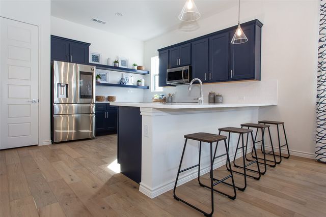 2803 Stanley Avenue, Fort Worth, TX 76110