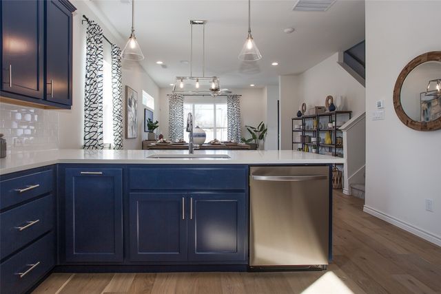 2803 Stanley Avenue, Fort Worth, TX 76110