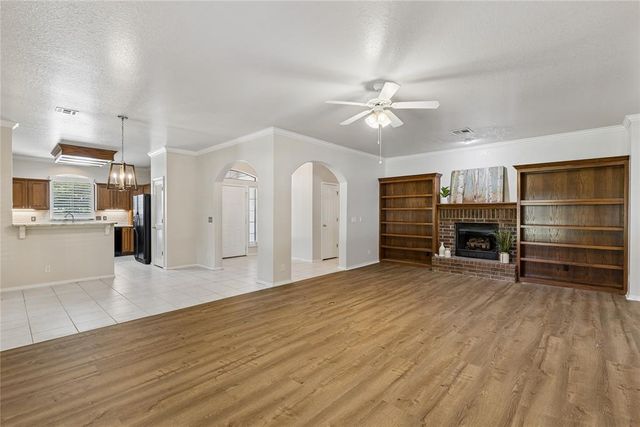 1916 NW 161st Street, Edmond, OK 73013