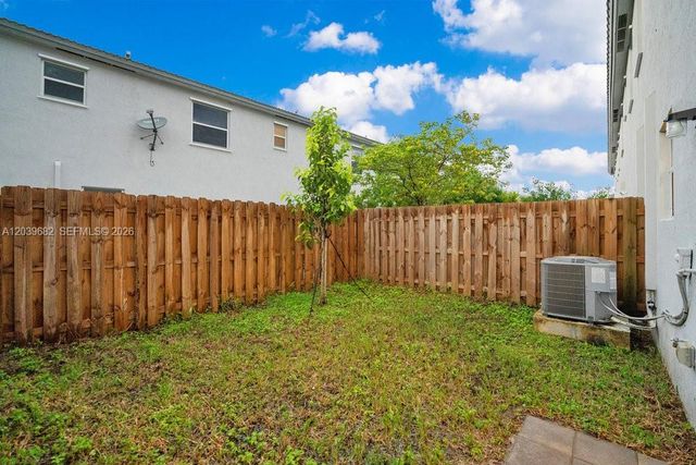 2615 SE 11th Street 2615, Homestead, FL 33035