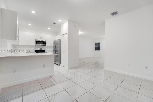 2615 SE 11th Street 2615, Homestead, FL 33035