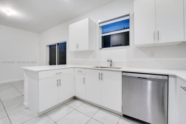 2615 SE 11th Street 2615, Homestead, FL 33035