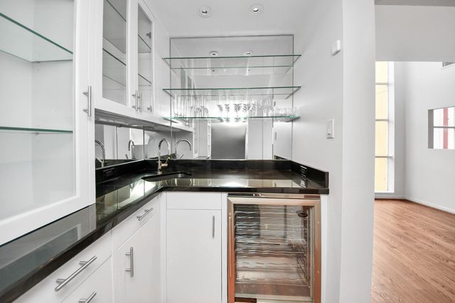 6402 Taggart Street, Houston, TX 77007