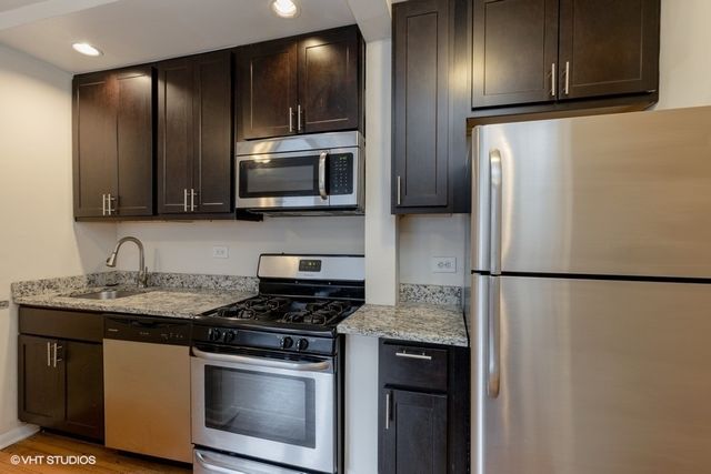 1504 N Dearborn Parkway 204, Chicago, IL 60610