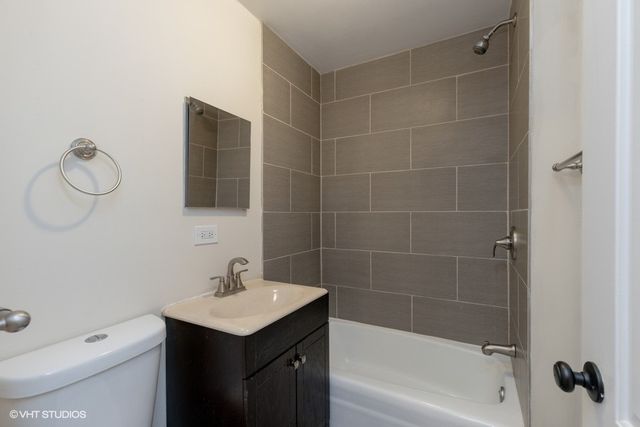 1504 N Dearborn Parkway 204, Chicago, IL 60610