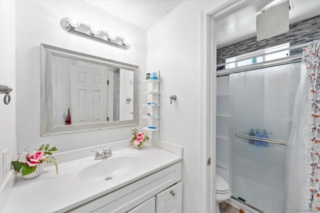 489 E 55th St East, Long Beach, CA 90805