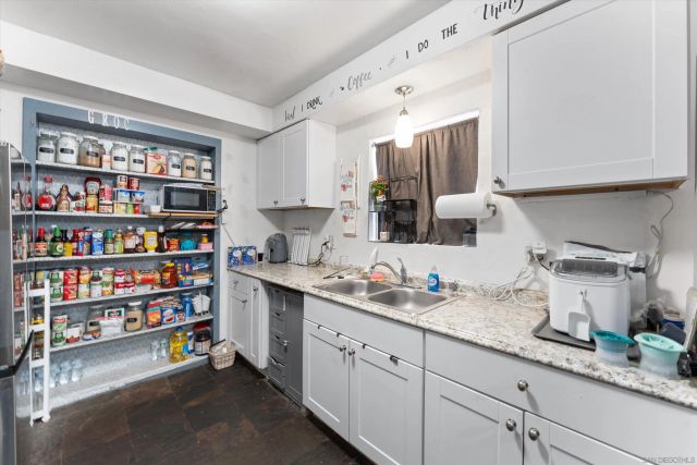 489 E 55th St East, Long Beach, CA 90805