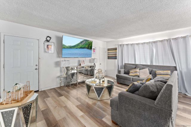 489 E 55th St East, Long Beach, CA 90805