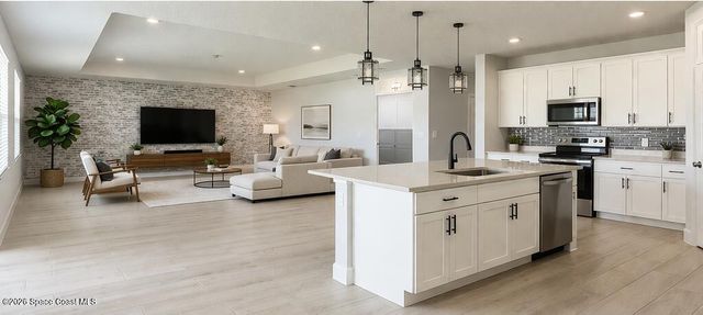 410 Di Lido Street NE, Palm Bay, FL 32907