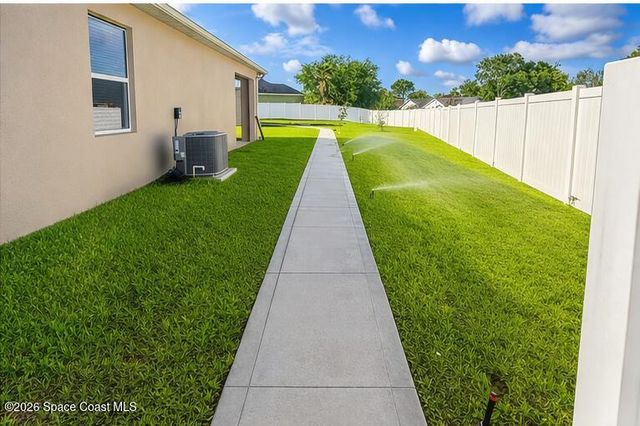 410 Di Lido Street NE, Palm Bay, FL 32907