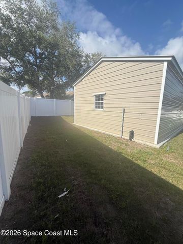 410 Di Lido Street NE, Palm Bay, FL 32907