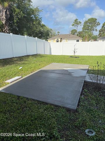 410 Di Lido Street NE, Palm Bay, FL 32907