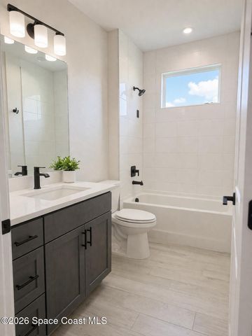 410 Di Lido Street NE, Palm Bay, FL 32907