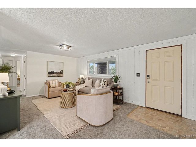 2307 S Colorado Ave, Loveland, CO 80537