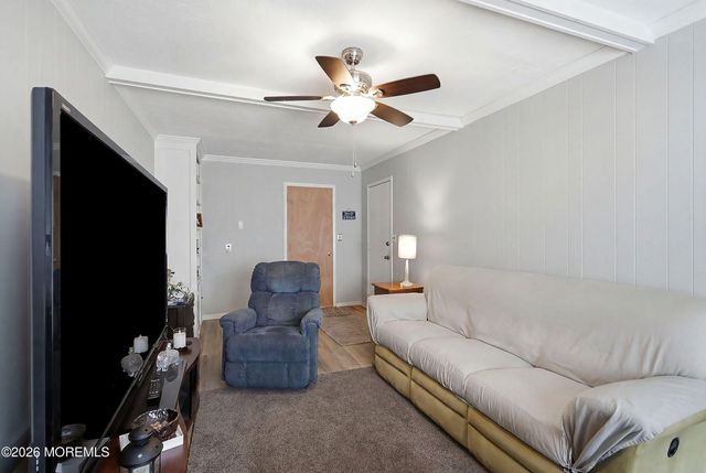 15 Honeysuckle Way, Howell, NJ 07731