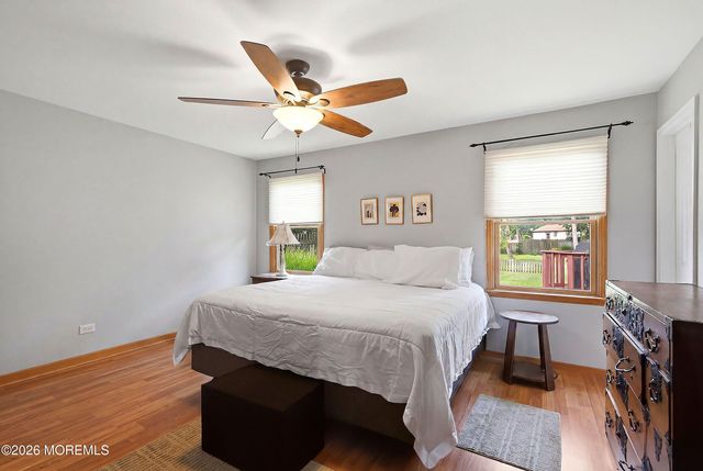 15 Honeysuckle Way, Howell, NJ 07731