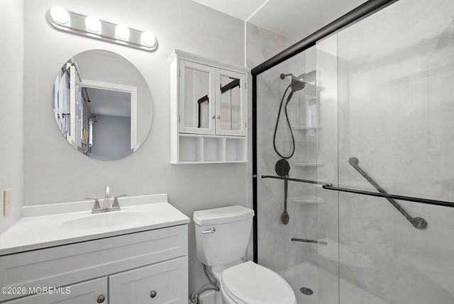 15 Honeysuckle Way, Howell, NJ 07731