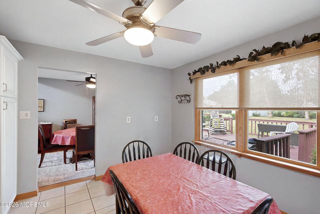 15 Honeysuckle Way, Howell, NJ 07731