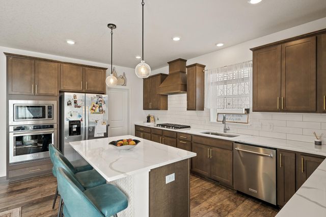 1901 Aztec Avenue, Shakopee, MN 55379