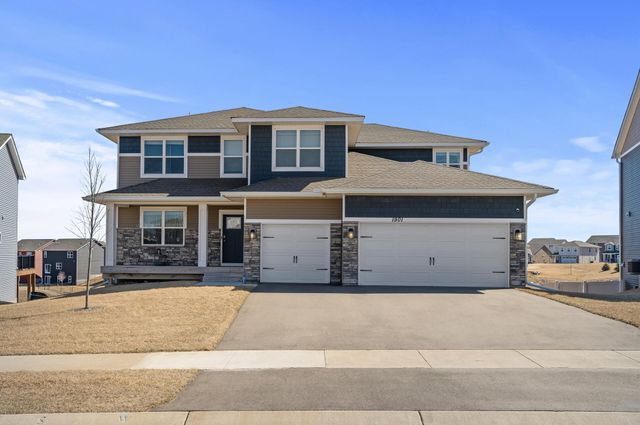 1901 Aztec Avenue, Shakopee, MN 55379