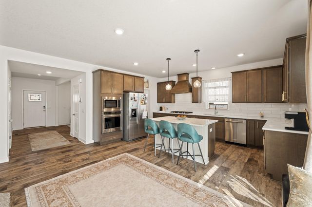 1901 Aztec Avenue, Shakopee, MN 55379