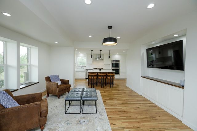 1342 Hickman Rd, Hickman, CA 95323