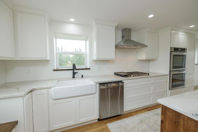 1342 Hickman Rd, Hickman, CA 95323