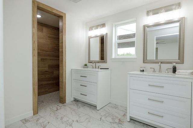 1342 Hickman Rd, Hickman, CA 95323