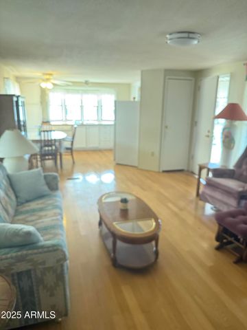 301 S SIGNAL BUTTE Road FRNT, Apache Junction, AZ 85120