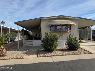 301 S SIGNAL BUTTE Road FRNT, Apache Junction, AZ 85120
