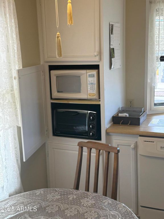 Image 38 of property listing at 301 S SIGNAL BUTTE Road FRNT, Apache Junction, AZ 85120