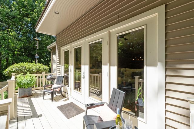 127 Boxwood Lane, Dover, NH 03820