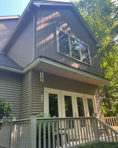 127 Boxwood Lane, Dover, NH 03820