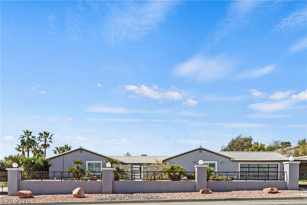 Image 2 of property listing at 7575 Coley Avenue, Las Vegas, NV 89117