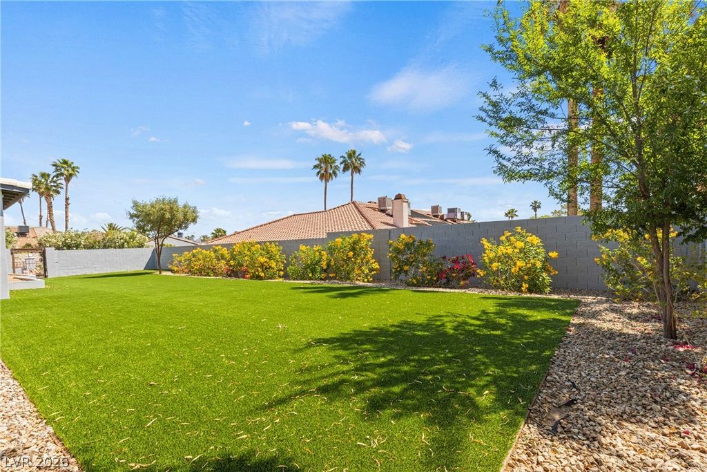 Image 49 of property listing at 7575 Coley Avenue, Las Vegas, NV 89117