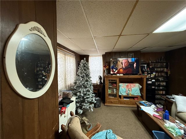 328 W Cunningham St, City Of But Sw, PA 16001