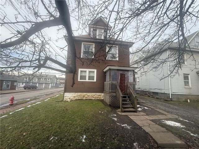 328 W Cunningham St, City Of But Sw, PA 16001