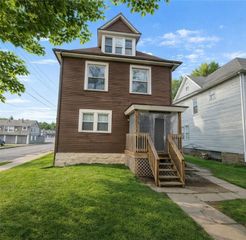 328 W Cunningham St, City Of But Sw, PA 16001