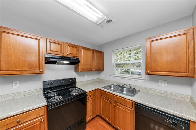 735 Crestwell SW Circle, Atlanta, GA 30331